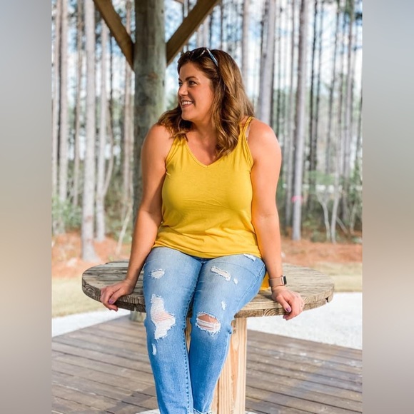 Lularoe • Crossback Camisole (Daniella) - Picture 5 of 6